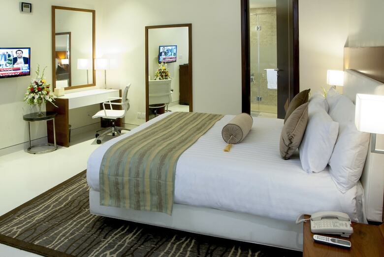 Hotel Avari Xpress Boutique Residence
