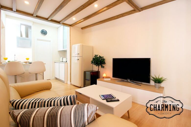 Apartamentos Charming Plaza Mayor