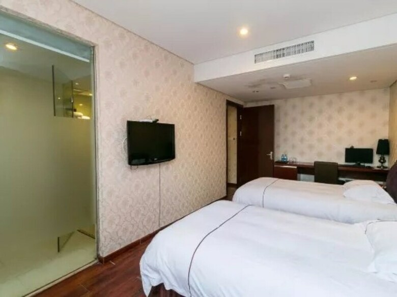 Yiwu Bai Heng Hotel