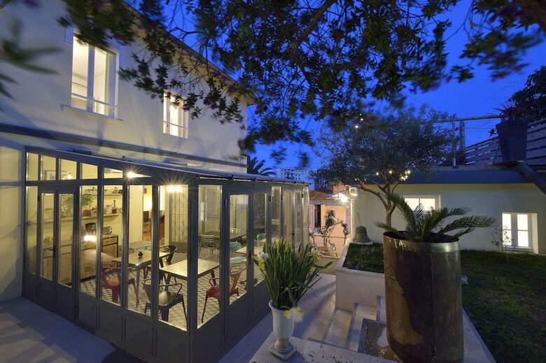 Bed & Breakfast Villa Du Roc Fleuri