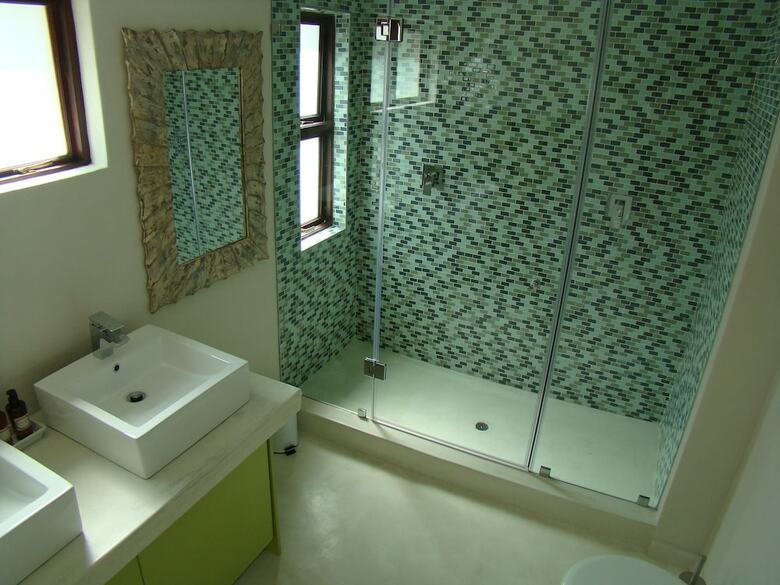 Bushglam Luxury Holiday Home