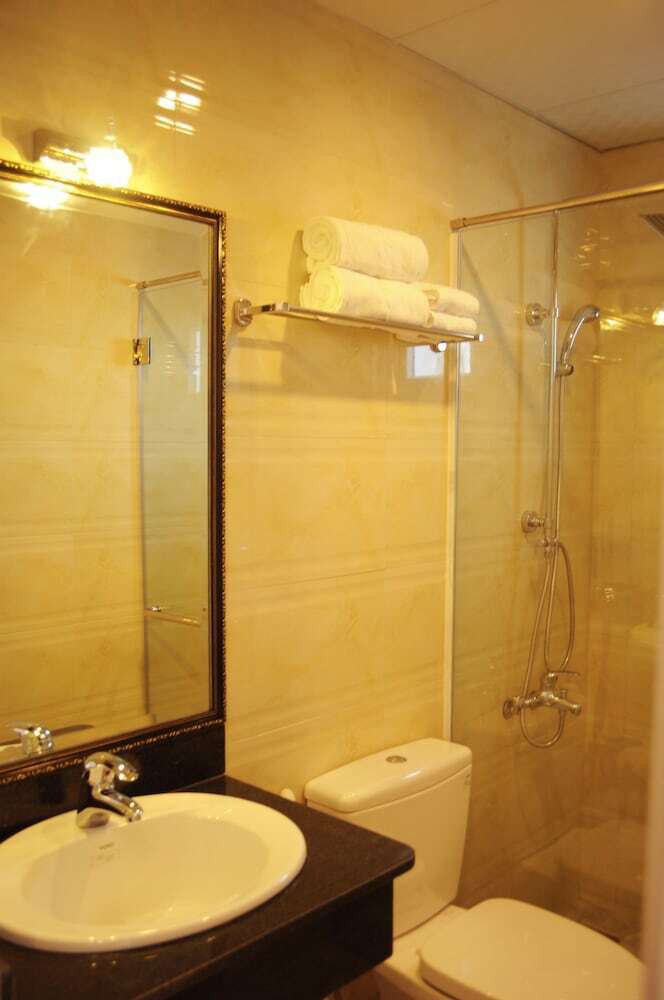 Van Nam Hotel