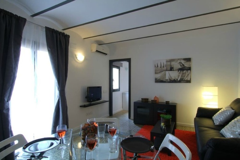 Apartamentos Homenfun Attic Sants Train Station