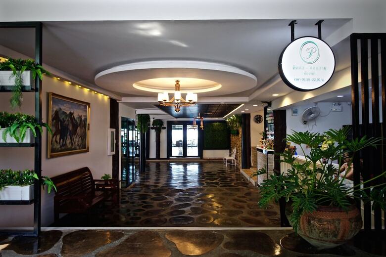 Hotel Pornpailin Riverside Resort