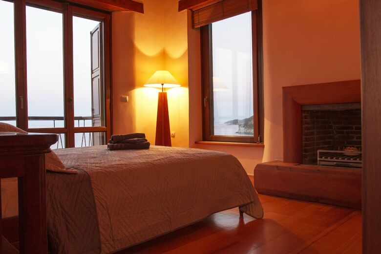 Dionysos Luxury Villa