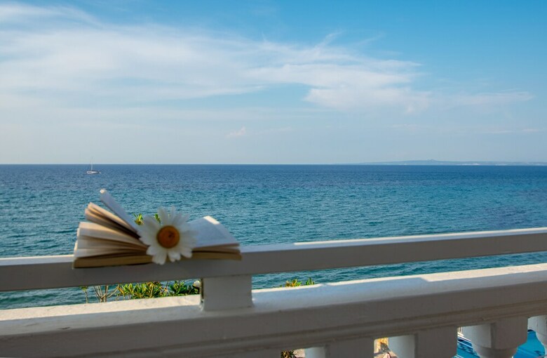 Aparthotel Agoulos Beach Hotel