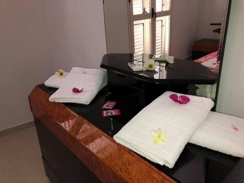Vol� Club Bed & Breakfast
