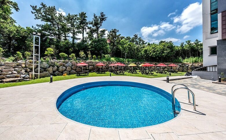Jnb Family Hotel