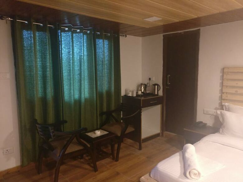 Hotel Nainital Adventure Park And Resort