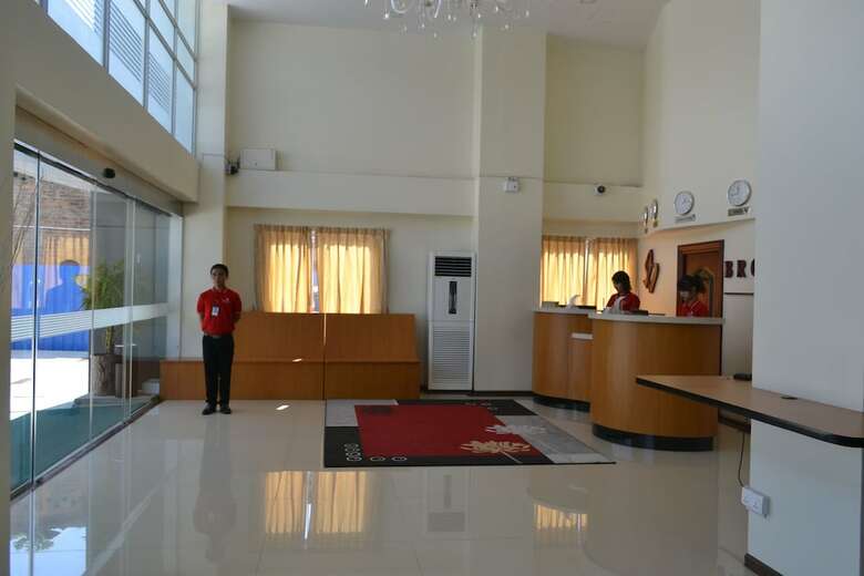 Hotel Broadway Yangon