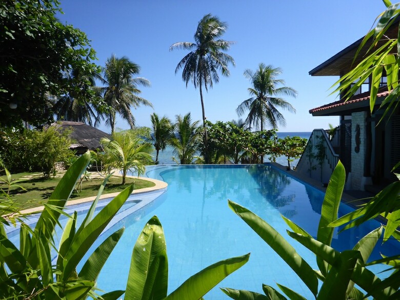 Hotel Island View Beachfront Resort