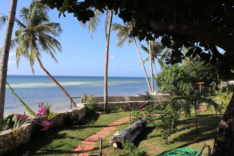 Hotel Island View Beachfront Resort