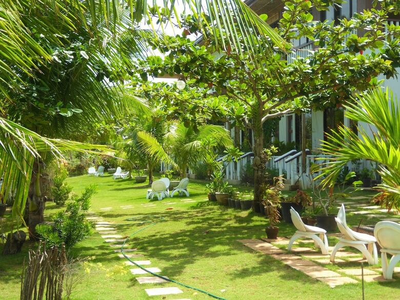 Hotel Island View Beachfront Resort
