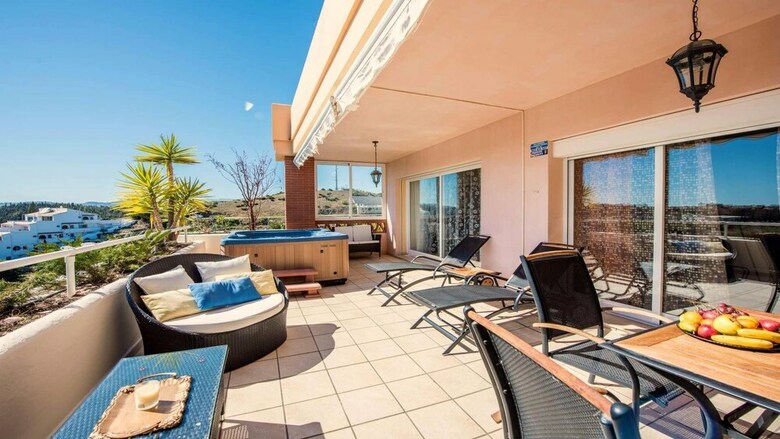 Malibu Apartments