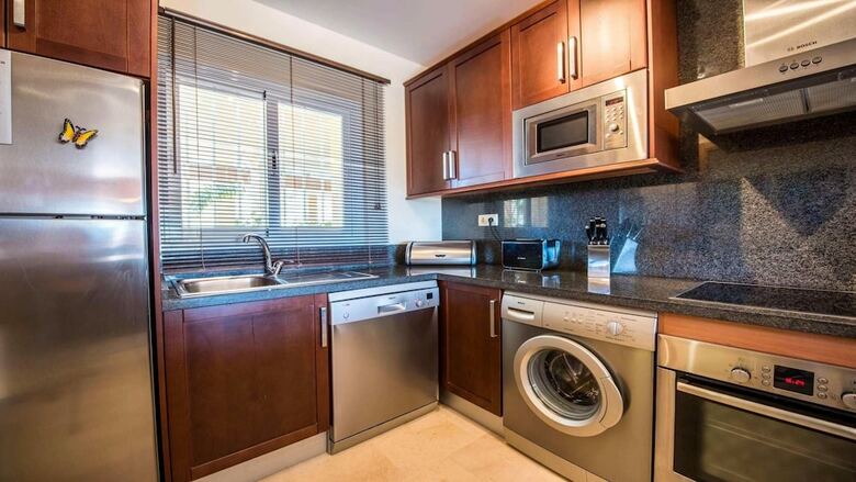 Malibu Apartments