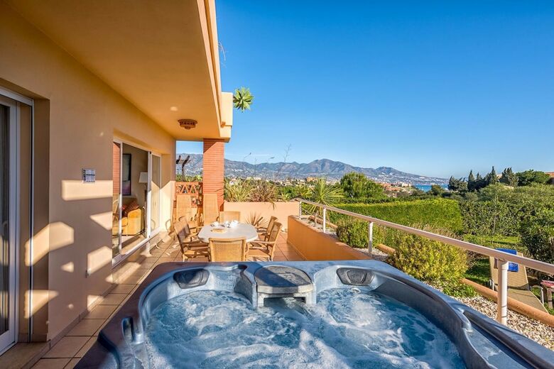 Malibu Apartments
