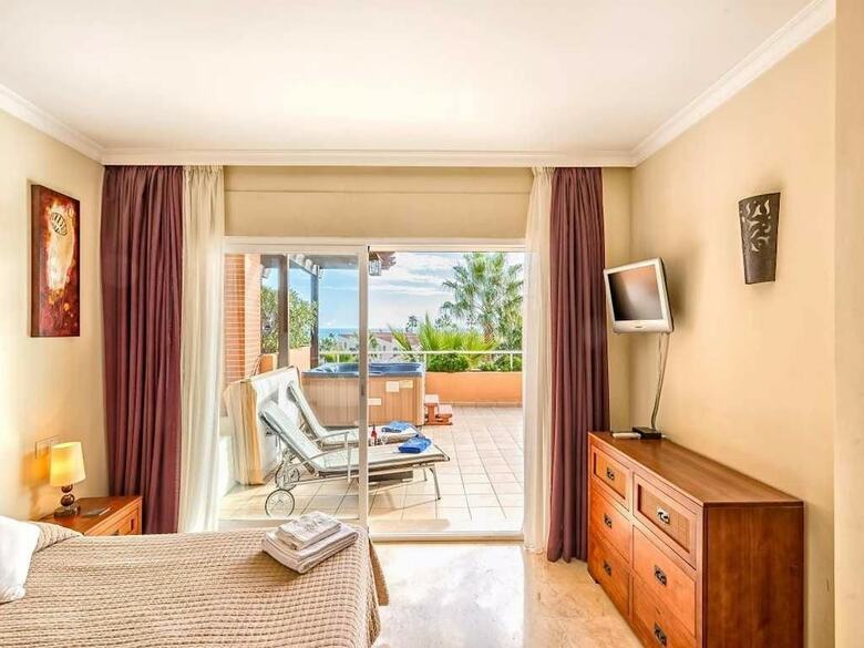 Malibu Apartments