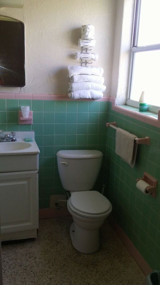 Ocean Crest Motel