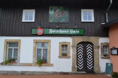 Hostal Restaurant & Pension Forsthaus Hain