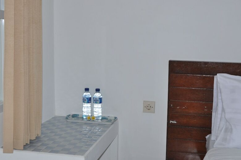 Hotel Cemara's Beach Homestay