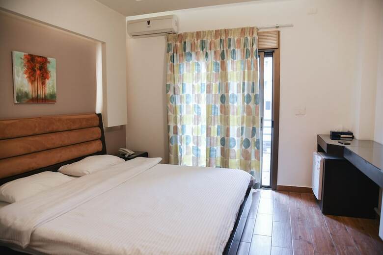 Serail Hotel & Lodging