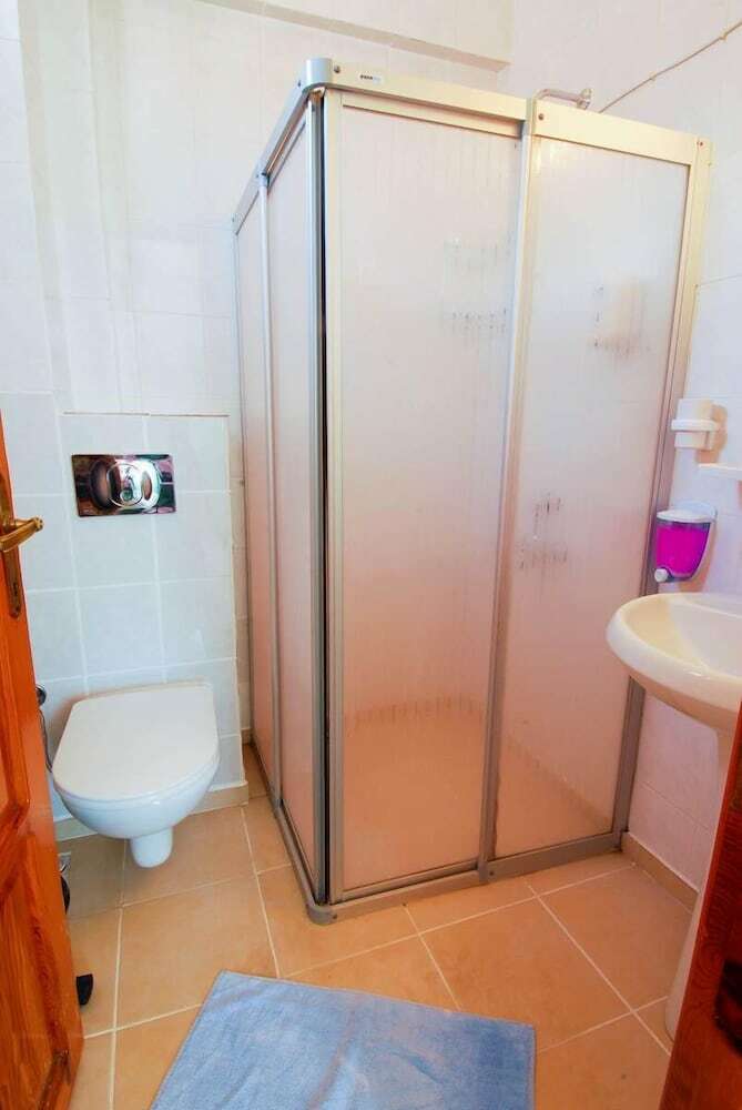 Y�cel Hotel