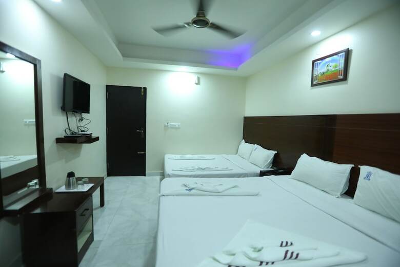 Hotel Rr International