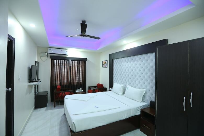 Hotel Rr International
