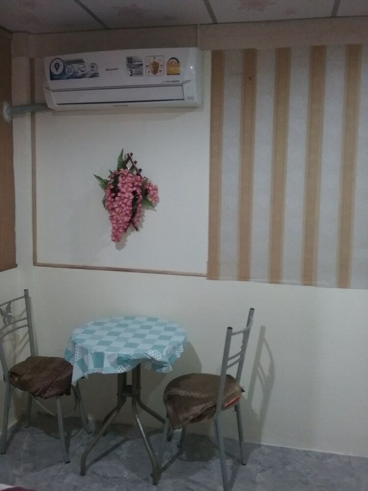 Hostal Danee Hostel