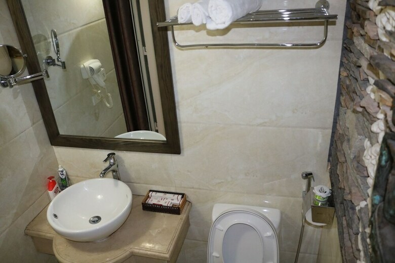 Ruby Hotel