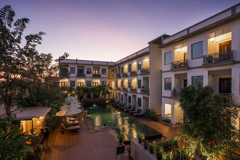 Green Amazon Residence Hotel