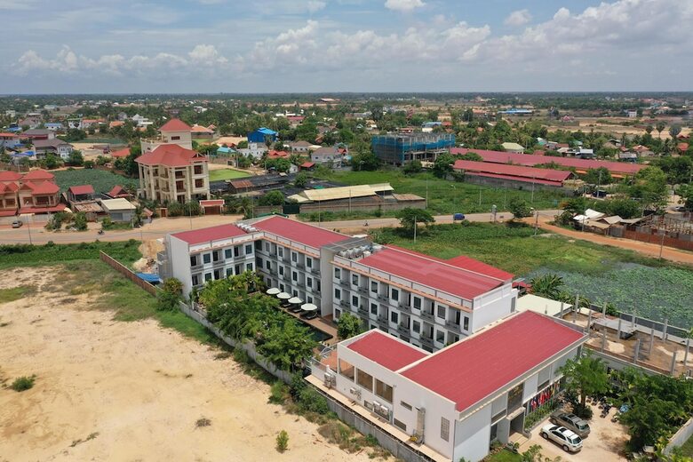 Green Amazon Residence Hotel