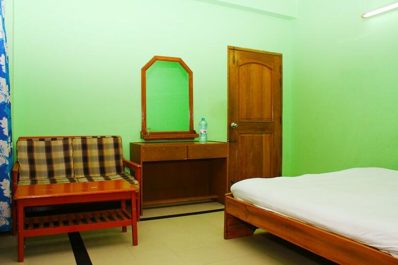 Hotel Albatross Resort