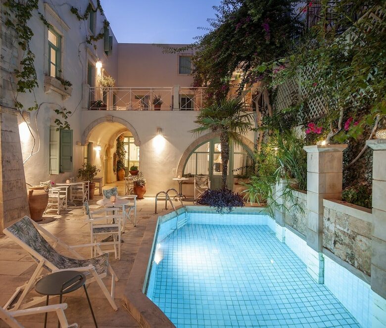 Mythos Suites Hotel