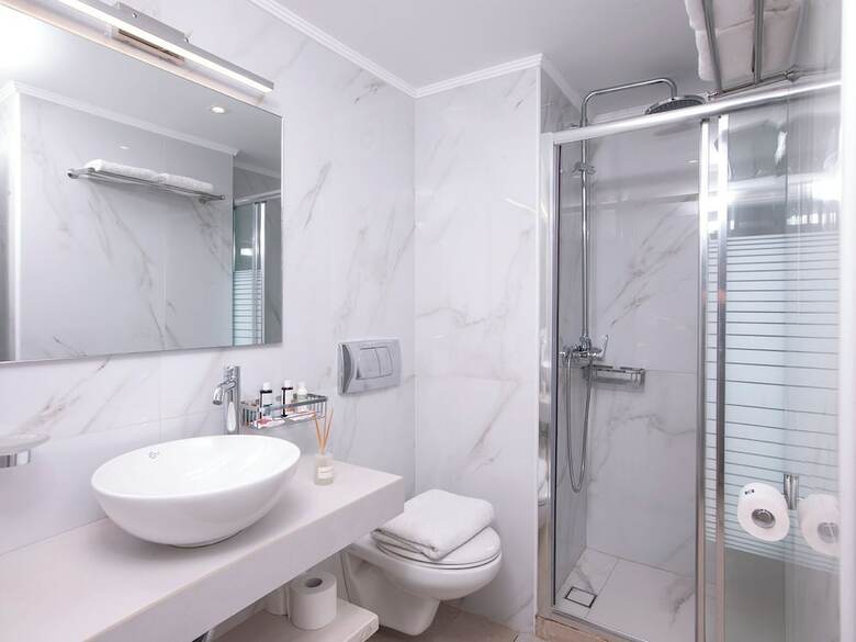 Mythos Suites Hotel