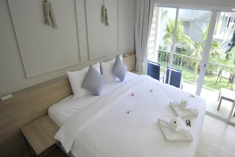 Combo Beach Hotel Samui