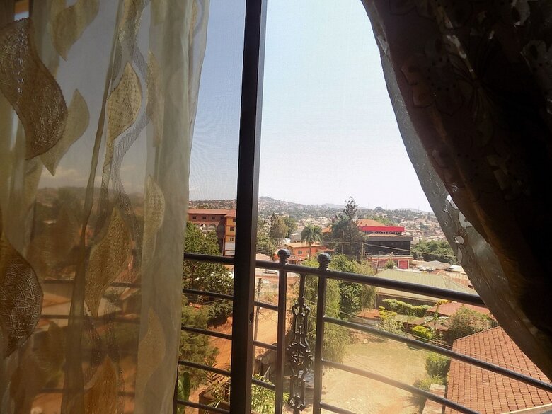 Olina Hotel And Apartments