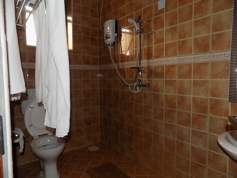 Olina Hotel And Apartments