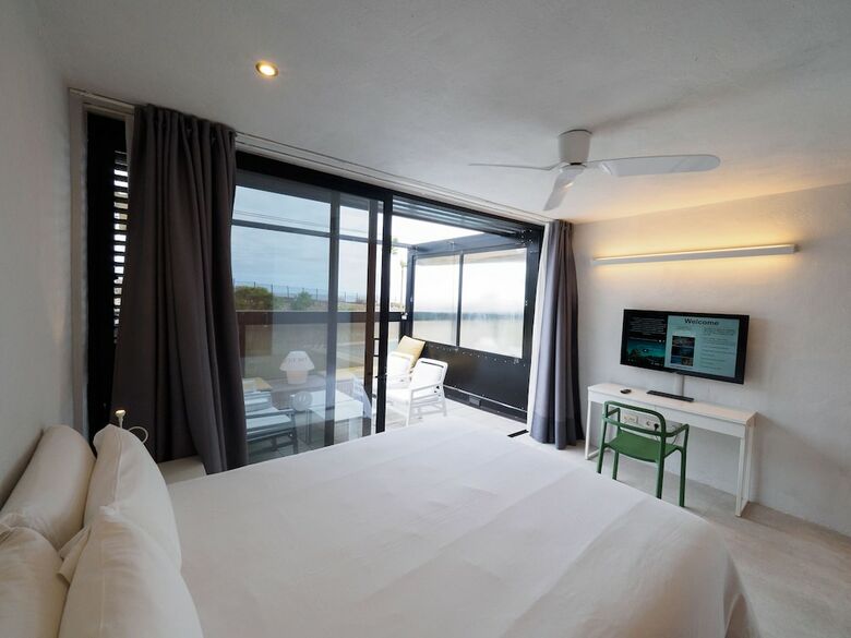 Apartamentos 11 Holiday Homes