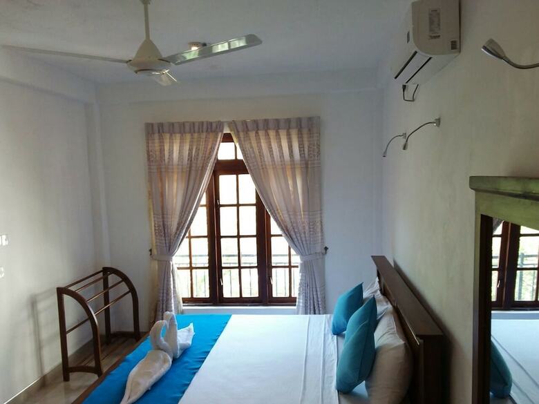 Hotel Heavens Door Guest Inn