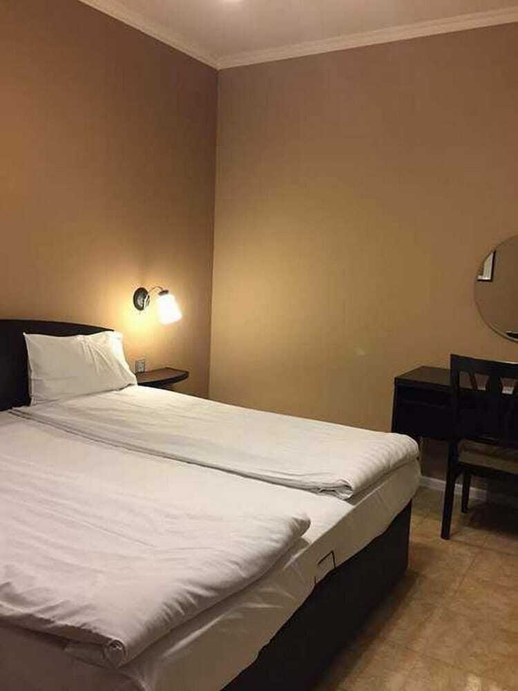 Hotel Holiday Village