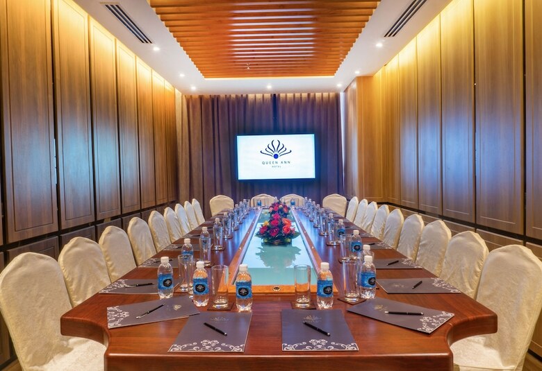 Hotel Queen Ann Nha Trang
