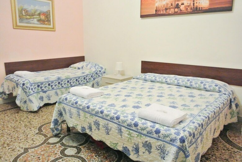 Hotel Guest House Hello Kitty