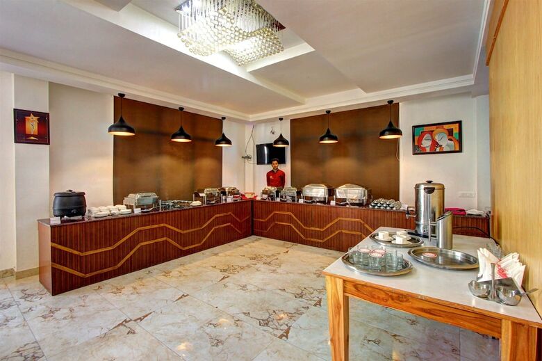 Hotel Hill County Resort & Spa, Manali