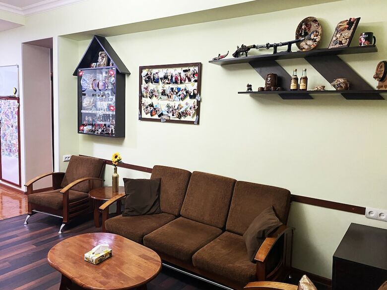 Hostal Friendship Hostel & Tours