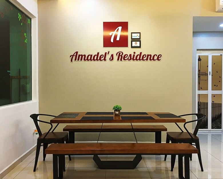 Apartamentos Amadel's Residence