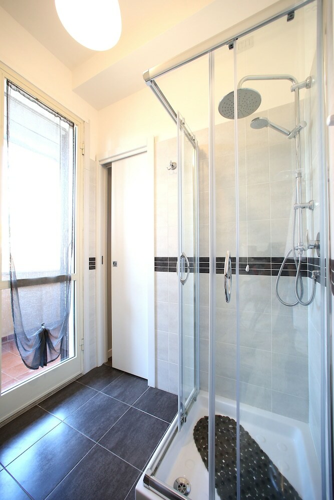 Hotel A 2 Passi Dai Musei Guest House