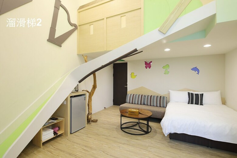 Hotel Happiness Yes Hostel