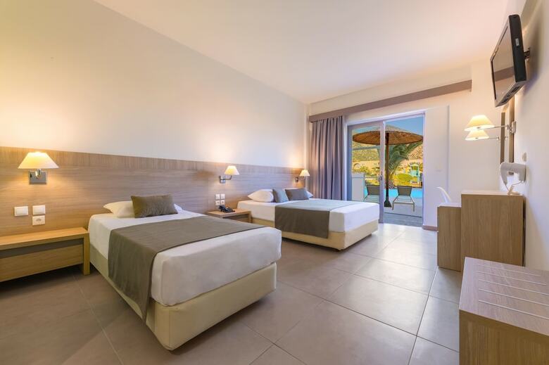 Hotel Akti Beach Club