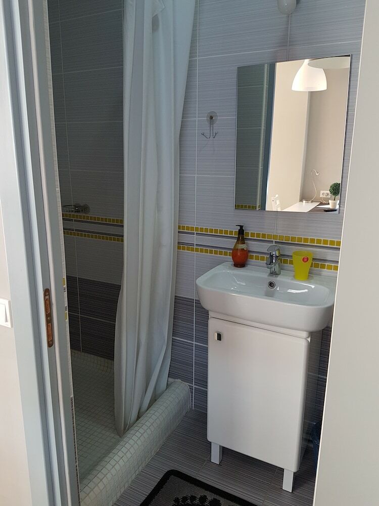 Z-one Aparthotel